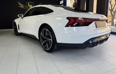 Vendo Audi e-tron GT 2023 - 62500 EUR, 53927 km - AUTO.MOTO.pt