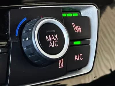 Vendo BMW 220 2015 - 26990 EUR, 195000 km - AUTO.MOTO.pt