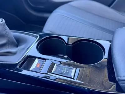 Vendo Peugeot 208 2020 - 16990 EUR, 128000 km - AUTO.MOTO.pt