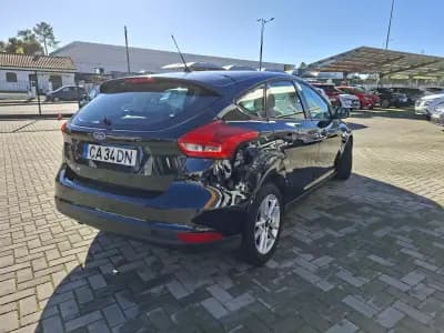 Sell Ford Focus 2018 - 9850 EUR, 109500 km - AUTO.MOTO.pt