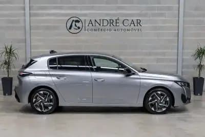 Vendo Peugeot 308 2023 - 19950 EUR, 38478 km - AUTO.MOTO.pt