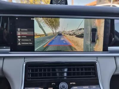 Vendo Porsche Panamera Sport Turismo 2018 - 84990 EUR, 147000 km - AUTO.MOTO.pt