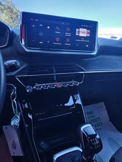 Vendo Peugeot 2008 2024 - 22900 EUR, 27230 km - AUTO.MOTO.pt