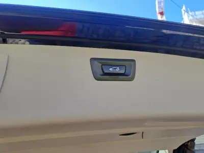 Vendo BMW 318 2018 - 19990 EUR, 125000 km - AUTO.MOTO.pt