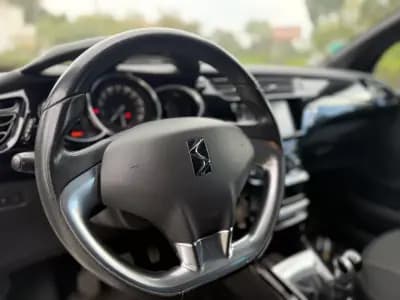 Vendo Citroën DS3 2016 - 8999 EUR, 140000 km - AUTO.MOTO.pt