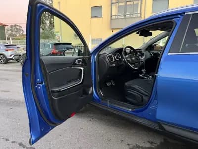 Vendo Kia XCeed 2021 - 17950 EUR, 118000 km - AUTO.MOTO.pt