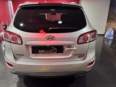 Sell Hyundai Santa Fe 2010 - 9990 EUR, 200100 km - AUTO.MOTO.pt