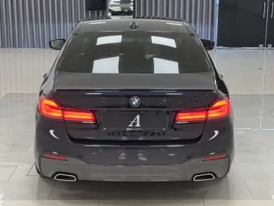 Vendo BMW 530 2020 - 31990 EUR, 120000 km - AUTO.MOTO.pt