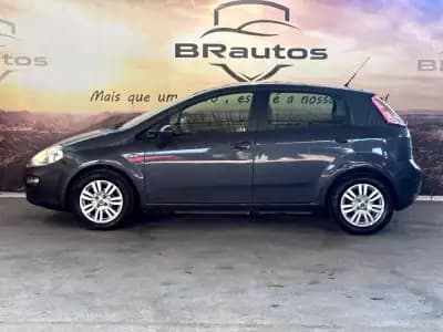 Vendo Fiat Punto 2013 - 6500 EUR, 134945 km - AUTO.MOTO.pt