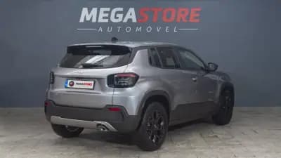 Vendo Jeep Avenger 2024 - 20900 EUR, 23500 km - AUTO.MOTO.pt