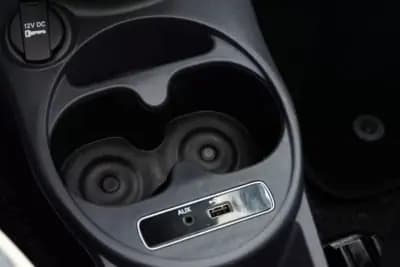 Sell Fiat 500C 2017 - 14500 EUR, 39620 km - AUTO.MOTO.pt