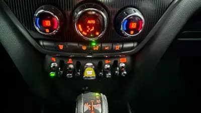 Sell MINI Countryman 2018 - 21550 EUR, 127363 km - AUTO.MOTO.pt