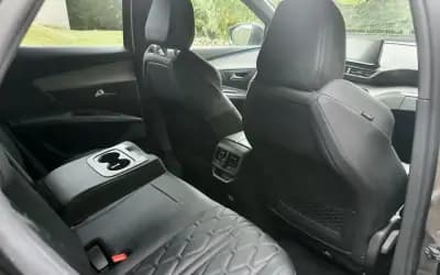 Vendo Peugeot 3008 2023 - 28890 EUR, 27600 km - AUTO.MOTO.pt