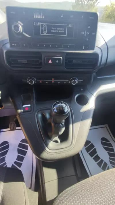 Sell Peugeot Partner 2021 - 12499 EUR, 217978 km - AUTO.MOTO.pt