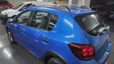 Vendo Dacia Sandero 2018 - 10990 EUR, 129000 km - AUTO.MOTO.pt