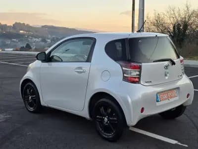 Sell Toyota iQ 2009 - 7290 EUR, 229000 km - AUTO.MOTO.pt