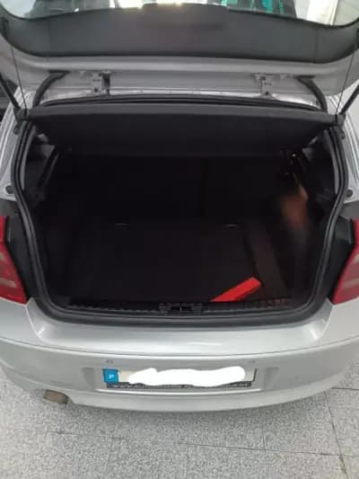 Vendo BMW 116 2011 - 9950 EUR, 196000 km - AUTO.MOTO.pt