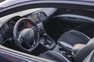 Vendo SEAT Leon 2014 - 22900 EUR, 154000 km - AUTO.MOTO.pt