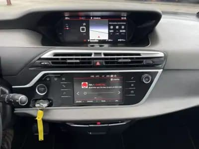 Vendo Citroën Grand C4 Spacetourer 2021 - 22490 EUR, 84915 km - AUTO.MOTO.pt