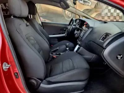 Vendo Kia Ceed 2017 - 10500 EUR, 106000 km - AUTO.MOTO.pt