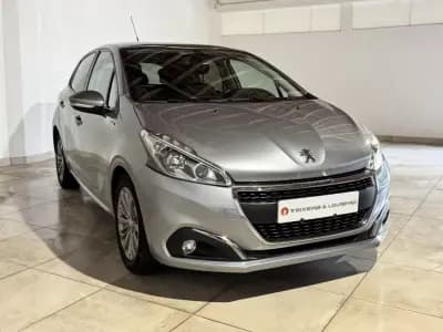 Sell Peugeot 208 2018 - 11900 EUR, 123326 km - AUTO.MOTO.pt