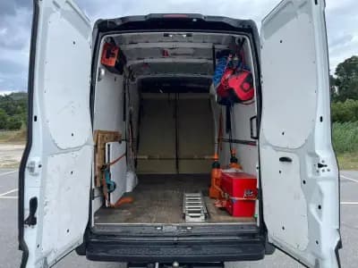 Sell Iveco Daily 2018 - 39990 EUR, 53596 km - AUTO.MOTO.pt