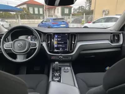 Vendo Volvo XC 60 2020 - 32750 EUR, 141000 km - AUTO.MOTO.pt