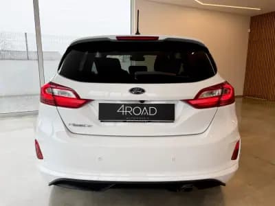 Vendo Ford Fiesta 2018 - 12500 EUR, 146800 km - AUTO.MOTO.pt