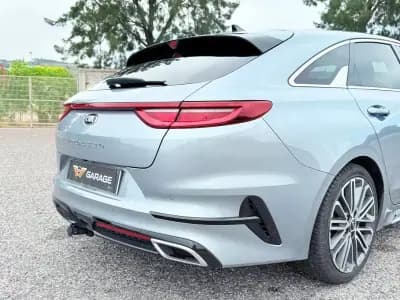 Vendo Kia ProCeed 2019 - 22490 EUR, 127000 km - AUTO.MOTO.pt