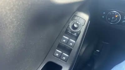 Vendo Ford Puma 2024 - 21900 EUR, 51000 km - AUTO.MOTO.pt