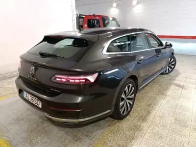 Vendo Volkswagen Arteon Shooting Brake 2021 - 25900 EUR, 113390 km - AUTO.MOTO.pt