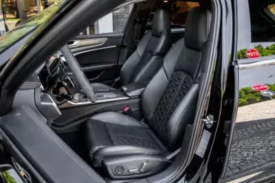 Vendo Audi RS6 Avant 2021 - 114000 EUR, 74634 km - AUTO.MOTO.pt