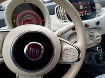 Vendo Fiat 500C 2020 - 10950 EUR, 85000 km - AUTO.MOTO.pt