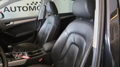 Vendo Audi A4 2011 - 13900 EUR, 186139 km - AUTO.MOTO.pt