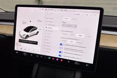 Vendo Tesla Model 3 2021 - 25450 EUR, 58710 km - AUTO.MOTO.pt