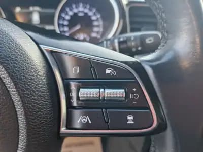 Vendo Kia Ceed SW 2023 - 23500 EUR, 82000 km - AUTO.MOTO.pt