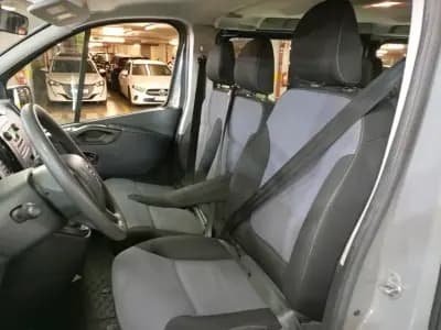 Sell Opel Vivaro 2019 - 24900 EUR, 134318 km - AUTO.MOTO.pt