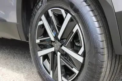 Sell Peugeot 2008 2024 - 21900 EUR, 4400 km - AUTO.MOTO.pt