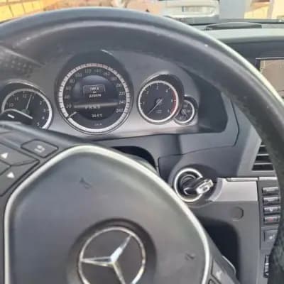 Vendo Mercedes-Benz E 220 2013 - 22950 EUR, 225000 km - AUTO.MOTO.pt