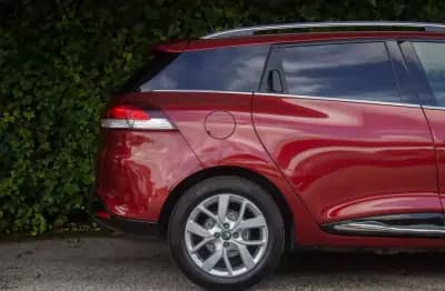 Vendo Renault Clio 2019 - 13900 EUR, 138500 km - AUTO.MOTO.pt