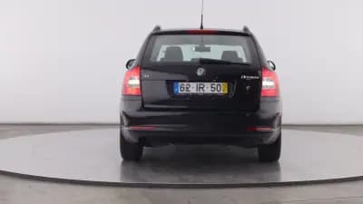 Sell Skoda Octavia Break 2010 - 7500 EUR, 139227 km - AUTO.MOTO.pt