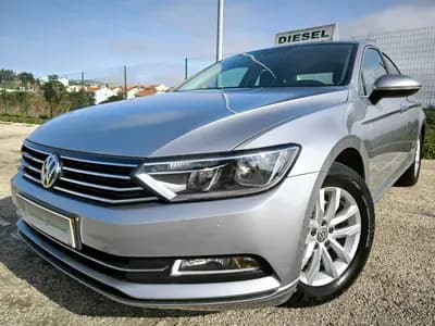 Vendo Volkswagen Passat 2019 - 18950 EUR, 155079 km - AUTO.MOTO.pt