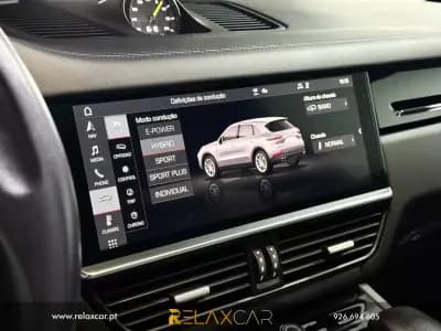 Vendo Porsche Cayenne 2018 - 53990 EUR, 150300 km - AUTO.MOTO.pt