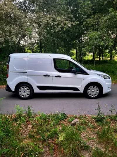 Sell Ford Transit Connect 2019 - 11990 EUR, 179000 km - AUTO.MOTO.pt