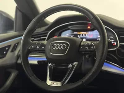 Vendo Audi SQ8 2019 - 99950 EUR, 49398 km - AUTO.MOTO.pt