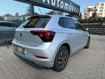 Vendo Volkswagen Polo 2023 - 21900 EUR, 67501 km - AUTO.MOTO.pt