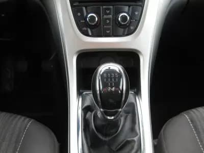 Sell Opel Astra Sports Tourer 2011 - 5990 EUR, 258000 km - AUTO.MOTO.pt