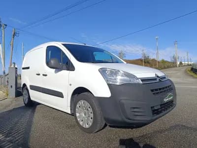 Sell Citroën BERLINGO 3 LUGARES 2017 - 9000 EUR, 220000 km - AUTO.MOTO.pt