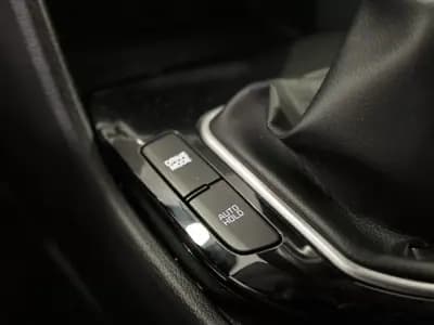 Vendo Kia Sportage 2022 - 23990 EUR, 38151 km - AUTO.MOTO.pt