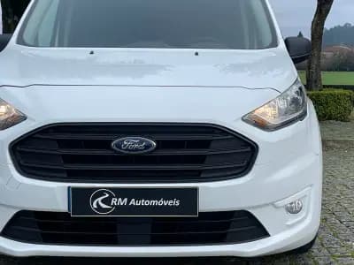 Vendo Ford Transit Connect 2021 - 15450 EUR, 114000 km - AUTO.MOTO.pt